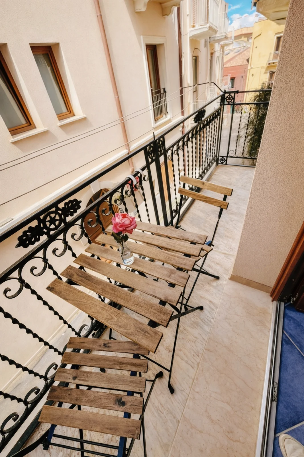 Appartamento con balcone nel centro storico di Castellammare del Golfo vicino Cala Petrolo.
