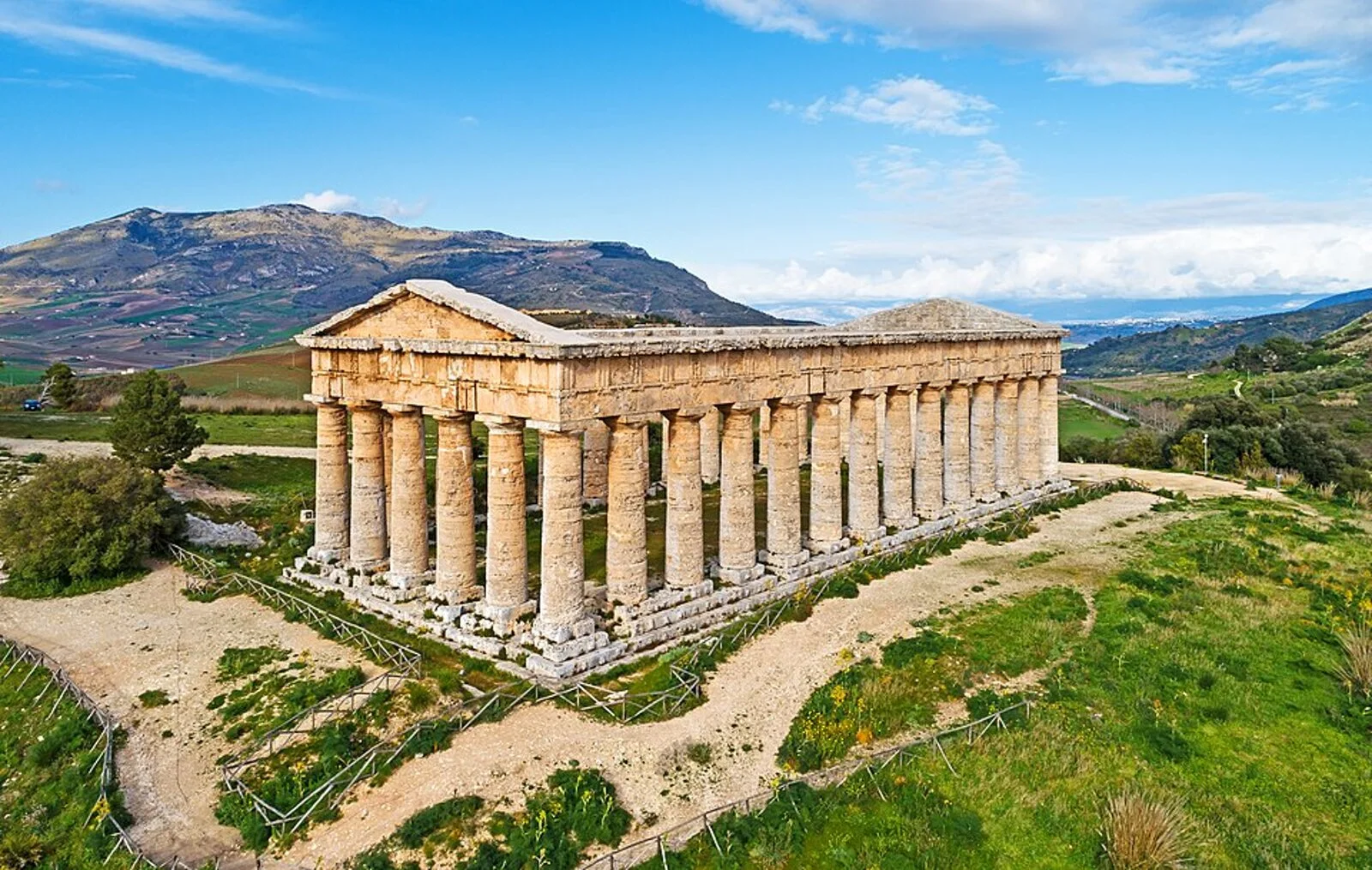 Tempio di Segesta vicino a Castellammare del Golfo 